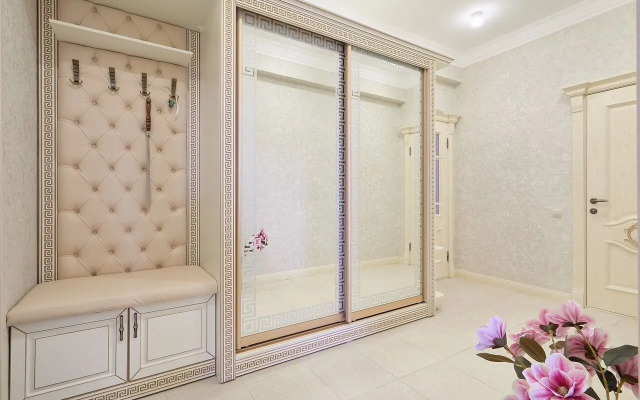 Uyutnaya Na Ulitse Dekabristov 36k2 Flat