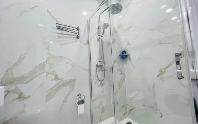 S Otdelnym Vkhodom V Apart-Komplekse S Basseynom Apartment