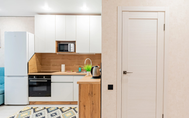 Апартаменты Стильная Евротрешка с Ретро-Проигрывателем