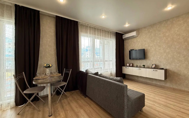 Novaya Studiya Ryadom S Akvaparkom Flat