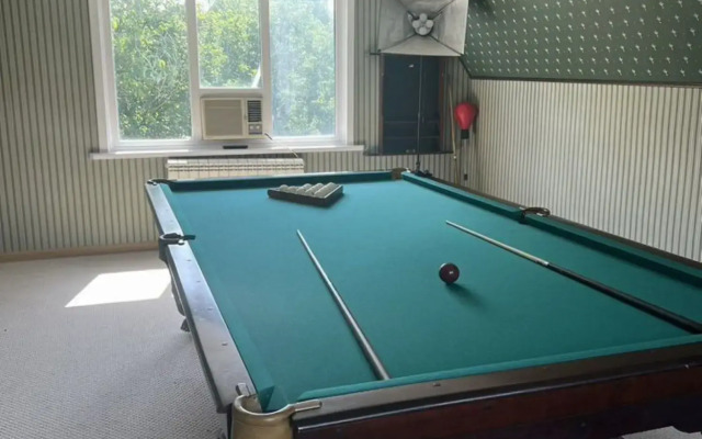 Na Ulitse Batayskoy 10a Private house