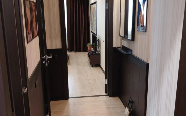 Na ulitse Mira 18/1 Flat