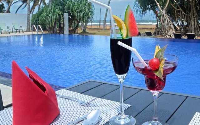 Курортный Отель Coco Royal Beach Resort
