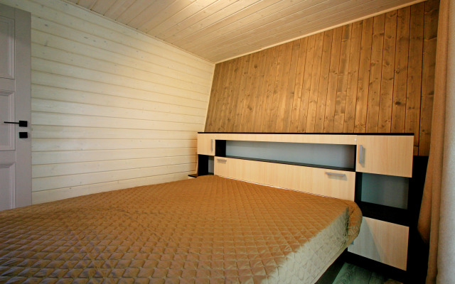 Частный Дом в Аренду Zaimka Трехкомнатный