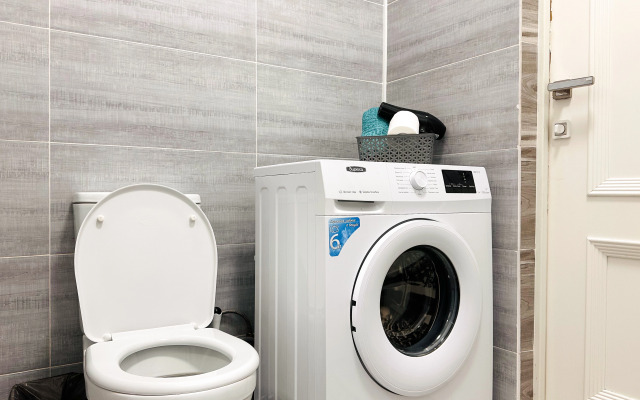 Апартаменты Меридиан Макатаева 127/11 (702)