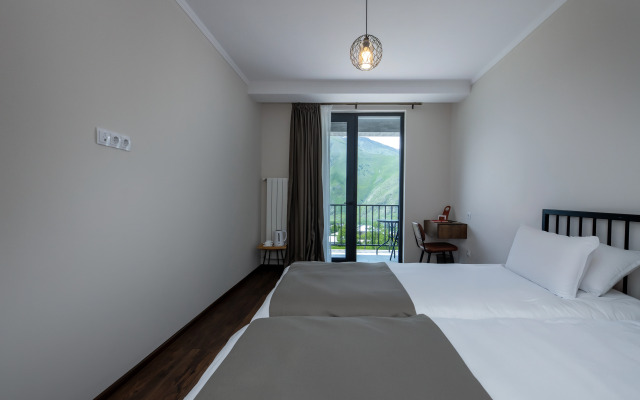 Residence Kazbegi Hotel