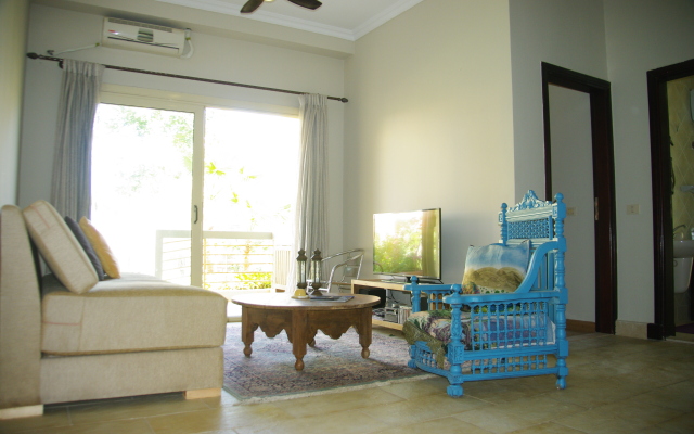 Luxury garden and walk anywhere Apartments