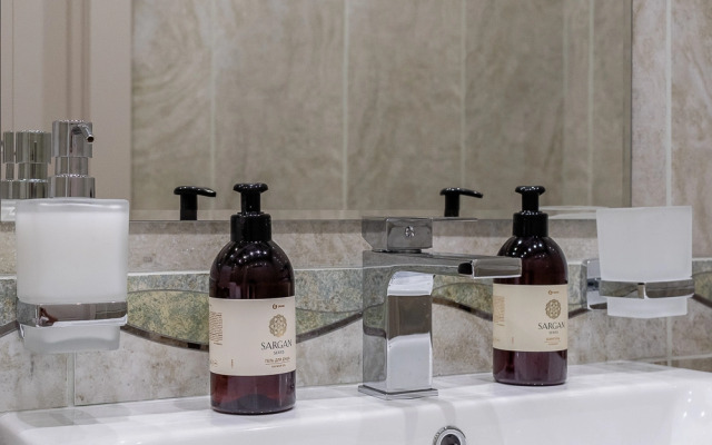 Апартаменты на Коммуны 2