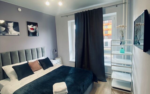 u metro 3h komnatnye Semeynye Apartments