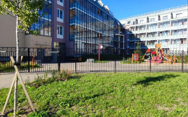 S Konditsionerom U Aeroporta I Ekspoforuma Flat