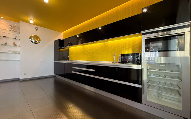 Апартаменты 5-комнатные Белорусская 15