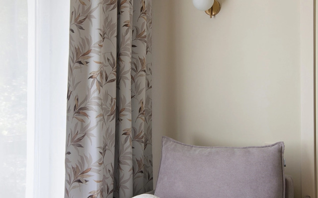 Квартира Уютнaя двуxкомнатная квартиpа в зелeной чaсти цeнтpa горoда