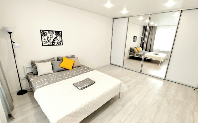 Апартаменты с балконом в новом доме