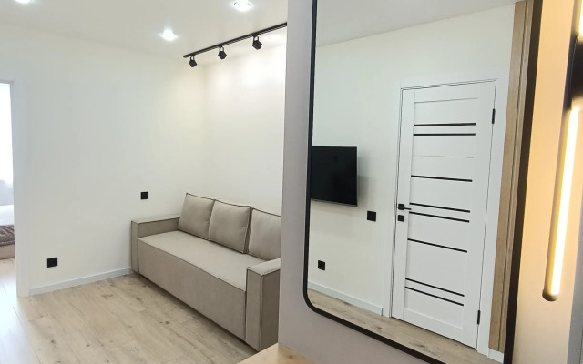 Na Bulvare Kuzymina 15 Flat