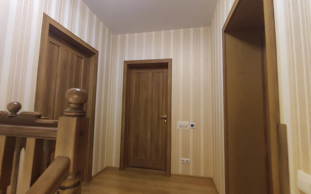 Trekhkomnatnaya v Zelenogradske Flat