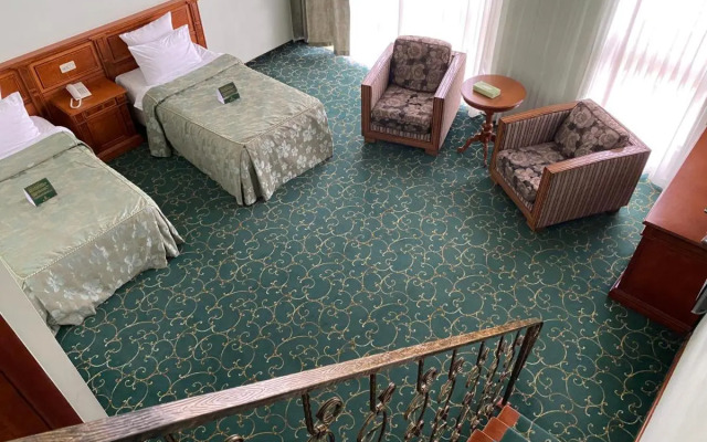 Hotel Russia