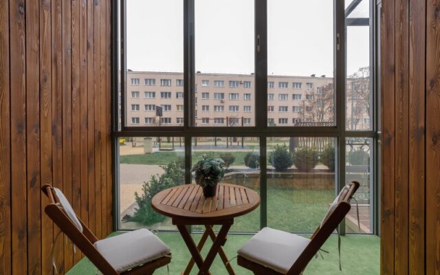 EvroUjut S Terrasoy V Elitnom Dome Apartments