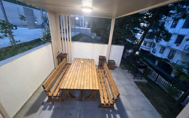 Zhk Merkato S Basseynom Apartments