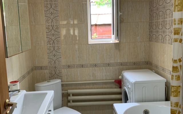 Na Aleksandrovskoy 9 Private house