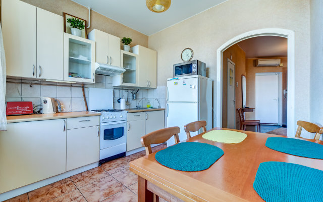 Voskresenskaya Naberezhnaya 8 Apartments