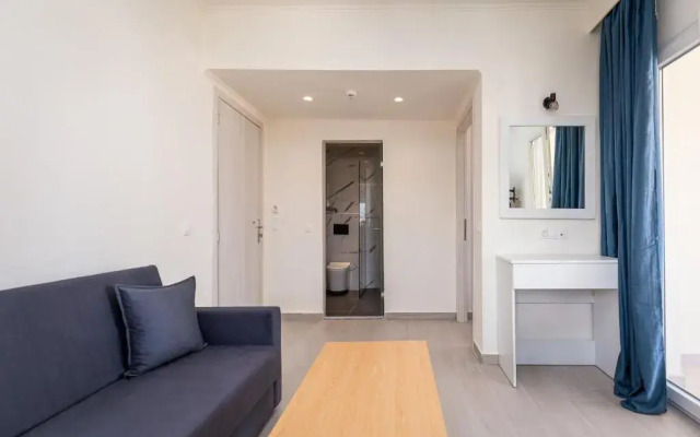 Aqua Luxury Suites
