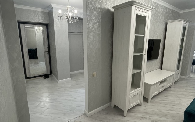 Dvukhkomnatniy Lyuks Flat