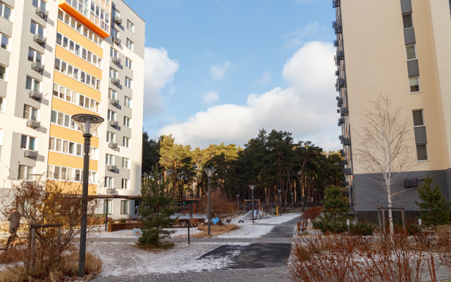 Квартира уютная у озера в тени соснового парка