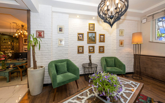 The Marions Suite Hotel