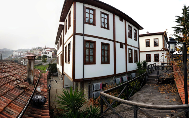 Mehmet Efendi Konagi Restaurant Hotel