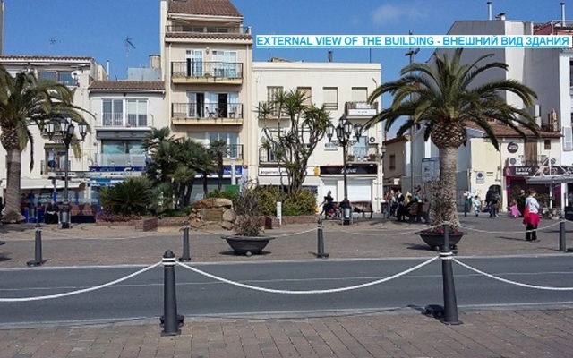 Al Centre Del Port Apartments