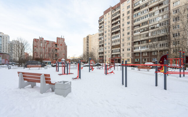 Апартаменты на Комендантском проспекте 17/1