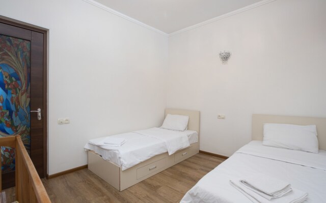 Апартаменты Stay Inn on Sayat-Nova Ave. 33-53