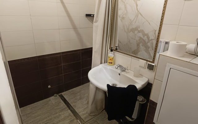 Uyut na Vereyskoy Guest House