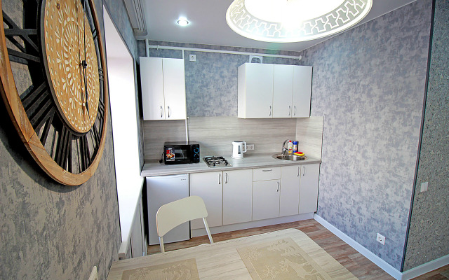 2kh Komnatnye Apartamenty U Zhd Vokzala Flat