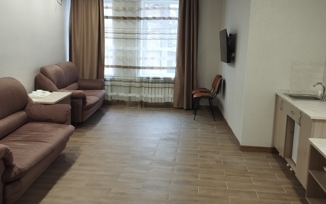 Tsentralnye semeynaya studiya 2diya 2 Apartments