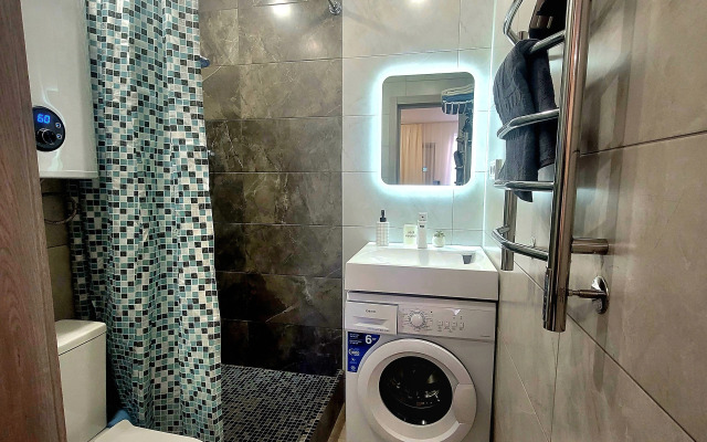 Studiya 3 Na Ulyyanovskoy 11/1 Flat