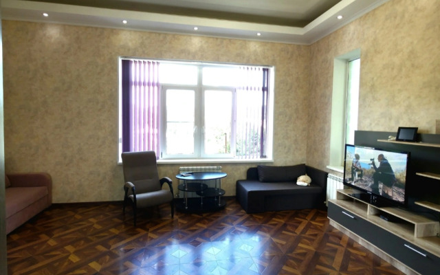 Частный дом Уютный с шикарным видом на горы