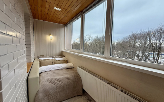 Apartamenty S Dzhakuzi I Vidom Na Park
