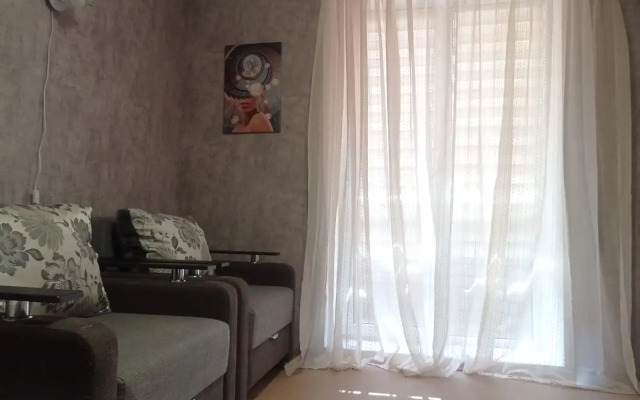 Ryadom S Akvaparkom V Kirovskom Rayone Flat