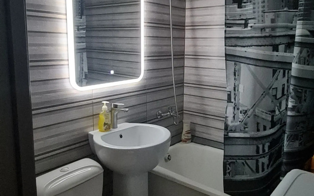 Odnokomnatnaya V Trekh Minutakh Ot Vokzala Flat
