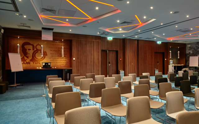 ibis Krasnoyarsk Center Hotel