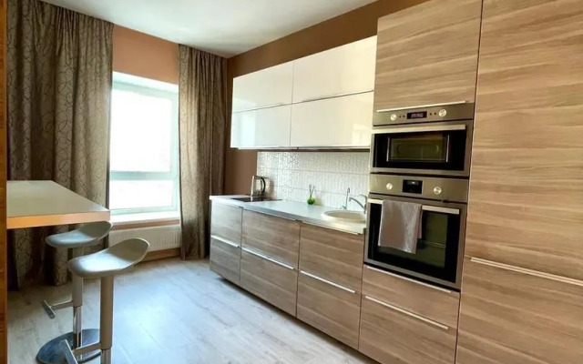 Апартаменты на Комсомольском проспекте, 80Е