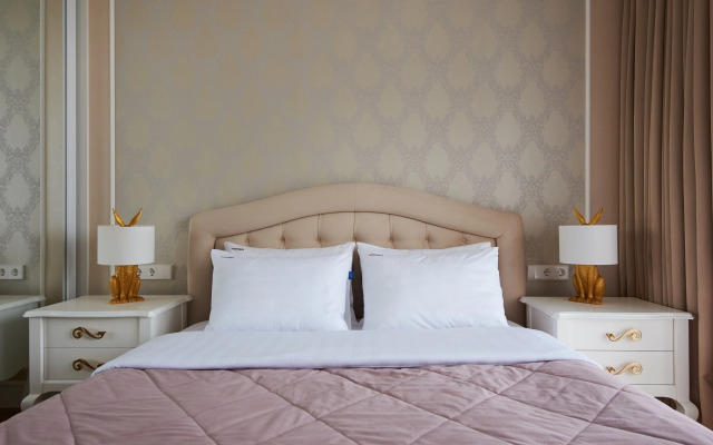 Red Apartments Svetlana Park Elizabet Apartments