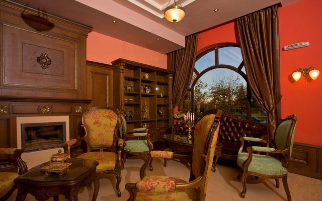 Chinar Hotel