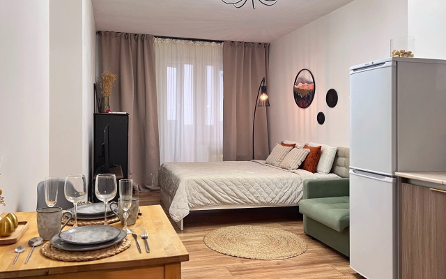 Granada Komfortnaya studiya v ZhK London Park s shikarnyim vidom na gorod Apartments