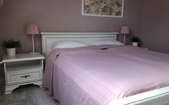 Zelenaya Milya Semeynyy Flat