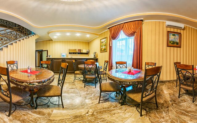Sakvoyazh Hotel