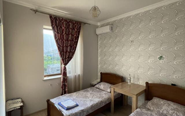 Siran Guest House