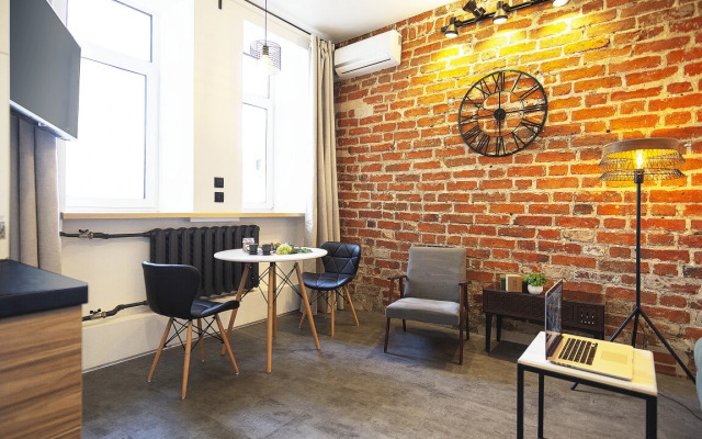 Surkova 20/6 GoldenRing Apartment 4