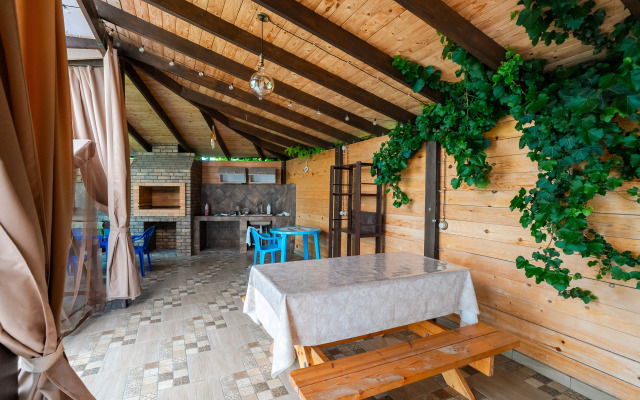 Nikos Guest House